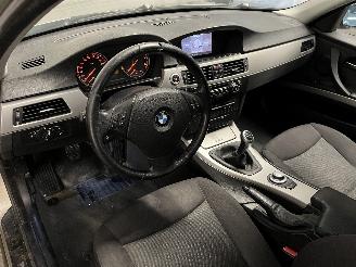 BMW 3-serie 3 serie (E90) Sedan 320i 16V (N43-B20A) [125kW]  (09-2007/10-2011) picture 14