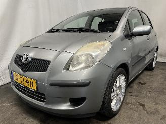 Avarii autoturisme Toyota Yaris Yaris II (P9) Hatchback 1.3 16V VVT-i (2SZFE) [64kW]  (08-2005/11-2010=
) 2006/9