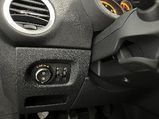 Opel Corsa Corsa D Hatchback 1.3 CDTi 16V ecoFLEX (A13DTE(Euro 5)) [70kW]  (06-20=
10/08-2014) picture 23