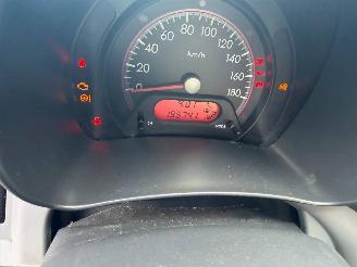 Nissan Pixo Pixo (D31S) Hatchback 1.0 12V (K10B(Euro 5)) [50kW]  (03-2009/10-2013)= picture 2