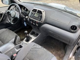 Toyota Rav-4 RAV4 (A2) Terreinwagen 2.0 D-4D 16V 4x4 (1CD-FTV) [85kW]  (05-2001/11-=
2005) picture 15