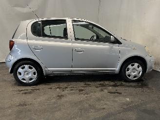 Toyota Yaris Yaris (P1) Hatchback 1.3 16V VVT-i (2SZFE) [64kW]  (04-2002/09-2005) picture 7