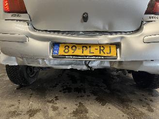 Toyota Yaris Yaris (P1) Hatchback 1.3 16V VVT-i (2SZFE) [64kW]  (04-2002/09-2005) picture 24