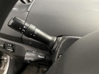 Toyota Yaris Yaris II (P9) Hatchback 1.33 16V Dual VVT-I (1NRFE) [74kW]  (11-2008/1=
2-2011) picture 27
