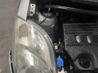 Toyota Yaris Yaris II (P9) Hatchback 1.33 16V Dual VVT-I (1NRFE) [74kW]  (11-2008/1=
2-2011) picture 12