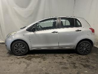 Toyota Yaris Yaris II (P9) Hatchback 1.33 16V Dual VVT-I (1NRFE) [74kW]  (11-2008/1=
2-2011) picture 4