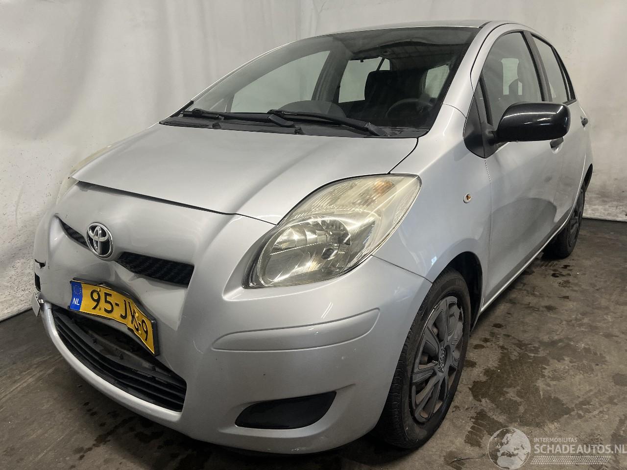 Toyota Yaris Yaris II (P9) Hatchback 1.33 16V Dual VVT-I (1NRFE) [74kW]  (11-2008/1=
2-2011)