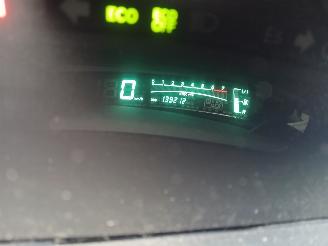 Toyota Yaris Yaris II (P9) Hatchback 1.33 16V Dual VVT-I (1NRFE) [74kW]  (11-2008/1=
2-2011) picture 2