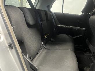 Toyota Yaris Yaris II (P9) Hatchback 1.33 16V Dual VVT-I (1NRFE) [74kW]  (11-2008/1=
2-2011) picture 20