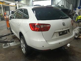 Seat Ibiza Ibiza ST (6J8) Combi 1.2 TDI Ecomotive (CFWA) [55kW]  (04-2010/05-2015=
) picture 4