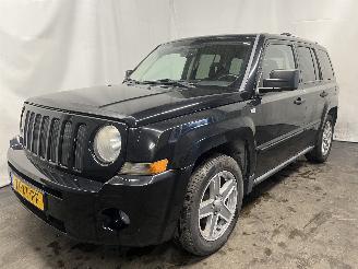 Jeep Patriot Patriot (MK74) SUV 2.4 16V 4x4 (ERZ) [125kW]  (01-2008/12-2017) picture 2