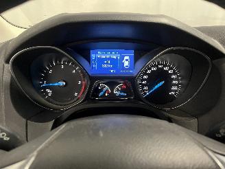 Ford Focus Focus 3 Wagon Combi 1.6 TDCi ECOnetic (NGDB) [77kW]  (05-2012/05-2018)= picture 16