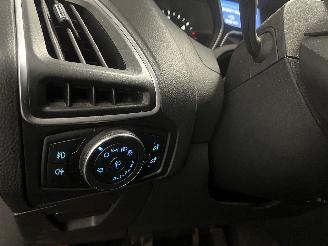 Ford Focus Focus 3 Wagon Combi 1.6 TDCi ECOnetic (NGDB) [77kW]  (05-2012/05-2018)= picture 19