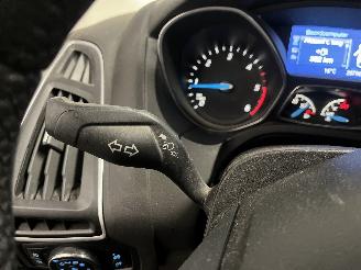 Ford Focus Focus 3 Wagon Combi 1.6 TDCi ECOnetic (NGDB) [77kW]  (05-2012/05-2018)= picture 18