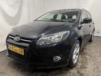Unfallwagen Ford Focus Focus 3 Wagon Combi 1.6 TDCi ECOnetic (NGDB) [77kW]  (05-2012/05-2018)= 2013/4