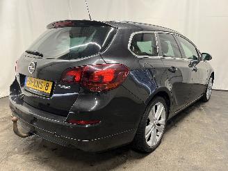 Opel Astra Astra J Sports Tourer (PD8/PE8/PF8) Combi 1.4 Turbo 16V (A14NET(Euro 5=
)) [103kW]  (10-2010/10-2015) picture 6