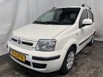 Damaged car Fiat Panda Panda (169) Hatchback 1.2, Classic (169.A.4000(Euro 5)) [51kW]  (03-20=
10/08-2013) 2011/10