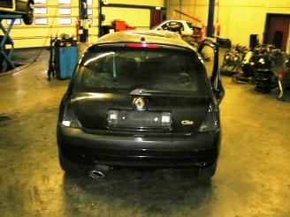 Renault Clio ii (bb/cb/sb) hatchback 1.6 16v (k4m-748)  (06-2001/12-2003) picture 2