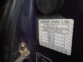 Jaguar S-type sedan 4.0 v-8 32v (gc)  (01-1999/04-2002) picture 3