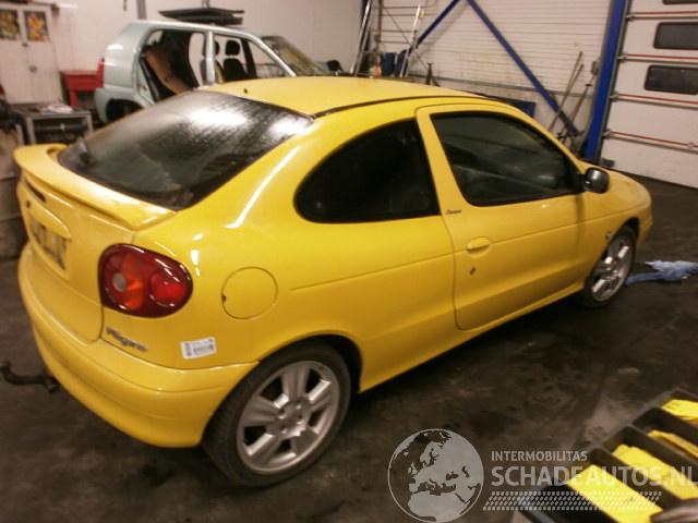 Renault Mégane coup? (da) coup? 2.0 ide 16v (f5r-740)  (11-1999/08-2003)