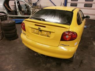 Renault Mégane coup? (da) coup? 2.0 ide 16v (f5r-740)  (11-1999/08-2003) picture 2