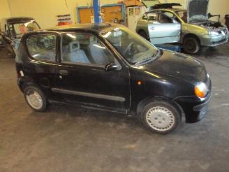 Fiat Seicento (187) hatchback 0.9 spi (170.a.1046)  (01-1998/12-2003) picture 5