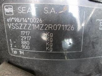 Seat Leon (1m1) hatchback 1.6 16v (aus)  (11-2000/04-2002) picture 2