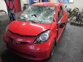 Toyota Aygo (b10) hatchback 1.4 hdi (2wz-tv)  (07-2005/...) picture 4
