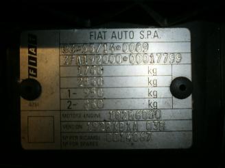 Fiat Stilo (192a/b) hatchback 1.6 16v 5-drs. (182.b.6000)  (10-2001/12-2003) picture 6