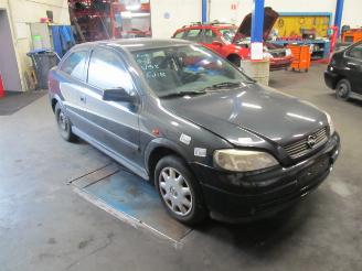 Opel Astra g hatchback 1.6 (x16szr)  (02-1998/06-2001) picture 2