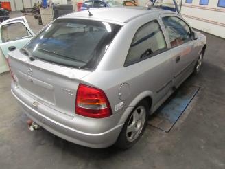 Opel Astra g hatchback 1.6 (x16szr)  (02-1998/06-2001) picture 4