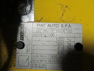 Fiat Seicento (187) hatchback 1.1 spi sporting (176.b.2000)  (04-1998/12-2003) picture 5