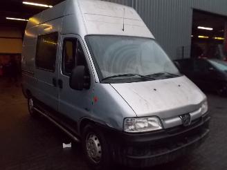 Peugeot Boxer (244) van 2.2 hdi (dw12ted(4hy))  (04-2002/09-2000) picture 2