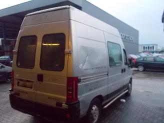 Peugeot Boxer (244) van 2.2 hdi (dw12ted(4hy))  (04-2002/09-2000) picture 4
