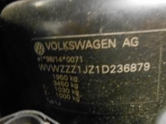 Volkswagen Golf iv 4motion (1j1) hatchback 2.8 v6 24v (aue)  (03-1999/06-2005) picture 4