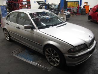 BMW 3-serie (e46/4) sedan 320d 16v (m47-d20(204d1))  (04-1998/03-2003) picture 2