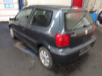 Volkswagen Polo (6n2) hatchback 1.4 (aud)  (10-1999/09-2001) picture 3
