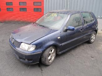 Volkswagen Polo (6n2) hatchback 1.9 sdi (agd)  (10-1999/09-2001) picture 1