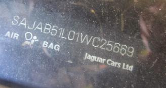 Jaguar X-type X-type Sedan 3.0 V6 24V (WB) [169kW]  (03-2001/12-2009) picture 5