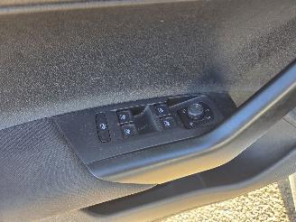 Volkswagen Polo 1.0 TSI Life picture 17