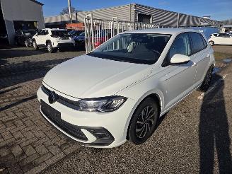 damaged passenger cars Volkswagen Polo 1.0 TSI Life 2023/6