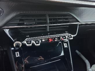 Peugeot 2008 1.2 130 PK automaat GT-Line picture 25