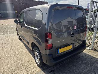Peugeot Partner 1.5 BlueHDI Premium automaat | Motorschade picture 6