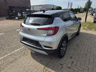 Renault Captur 1.3 TCE Iconic picture 5