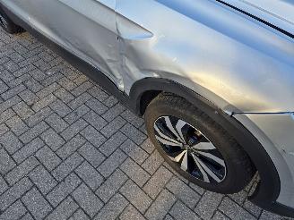 Volkswagen T-Cross 1.0 DSG Life picture 17