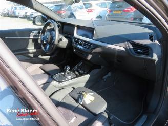BMW 1-serie 118i High Executive Automaat 140pk picture 8
