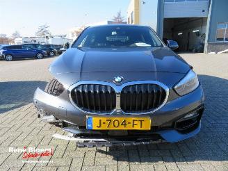BMW 1-serie 118i High Executive Automaat 140pk picture 3