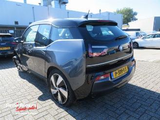 BMW i3 Basis 120Ah 42 KWh 170pk picture 4