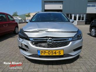 Opel Astra 1.6 CDTI Innovation Navi 110pk picture 3