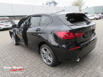 BMW 1-serie 118i 136pk Automaat picture 4